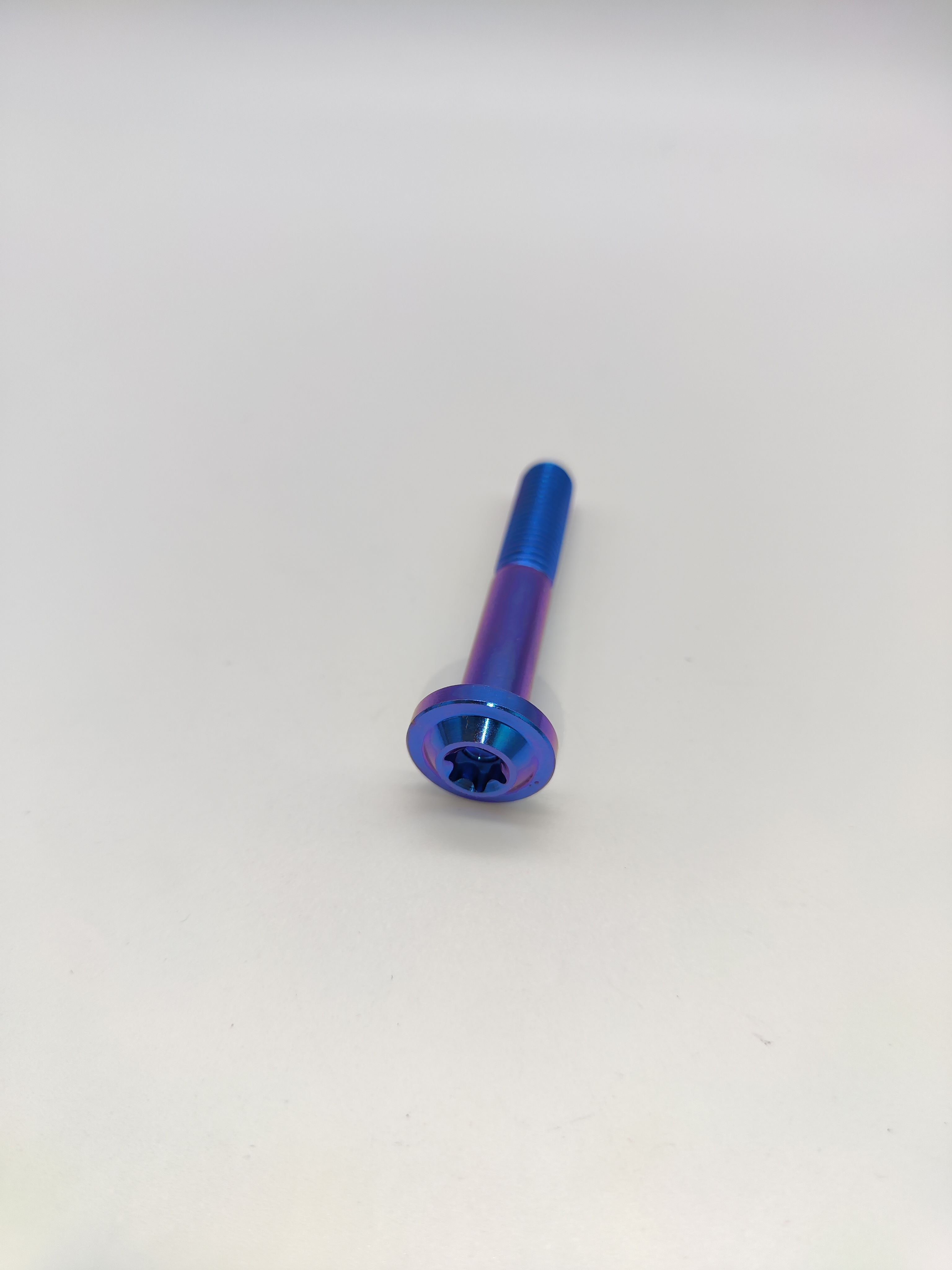 梅花頭鈦合金螺栓